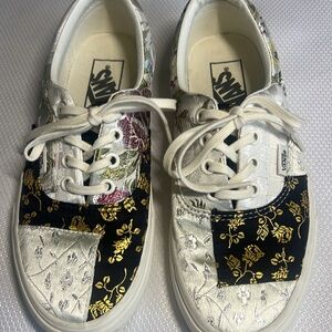 Vans. White and Black flowered Sneakers.